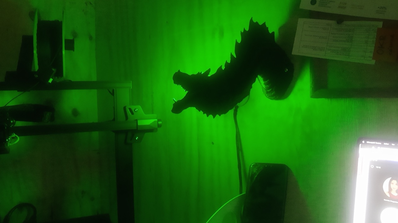 Pantalla de luz con dragón